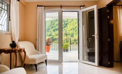 Renting a Vacation Home vs. Staying in a Hotel